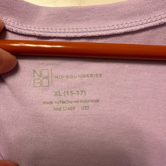 No Boundaries Women’s Top Size XL - Picture 8 of 8